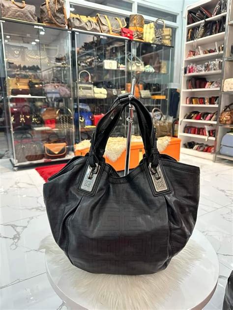 givenchy tote leather